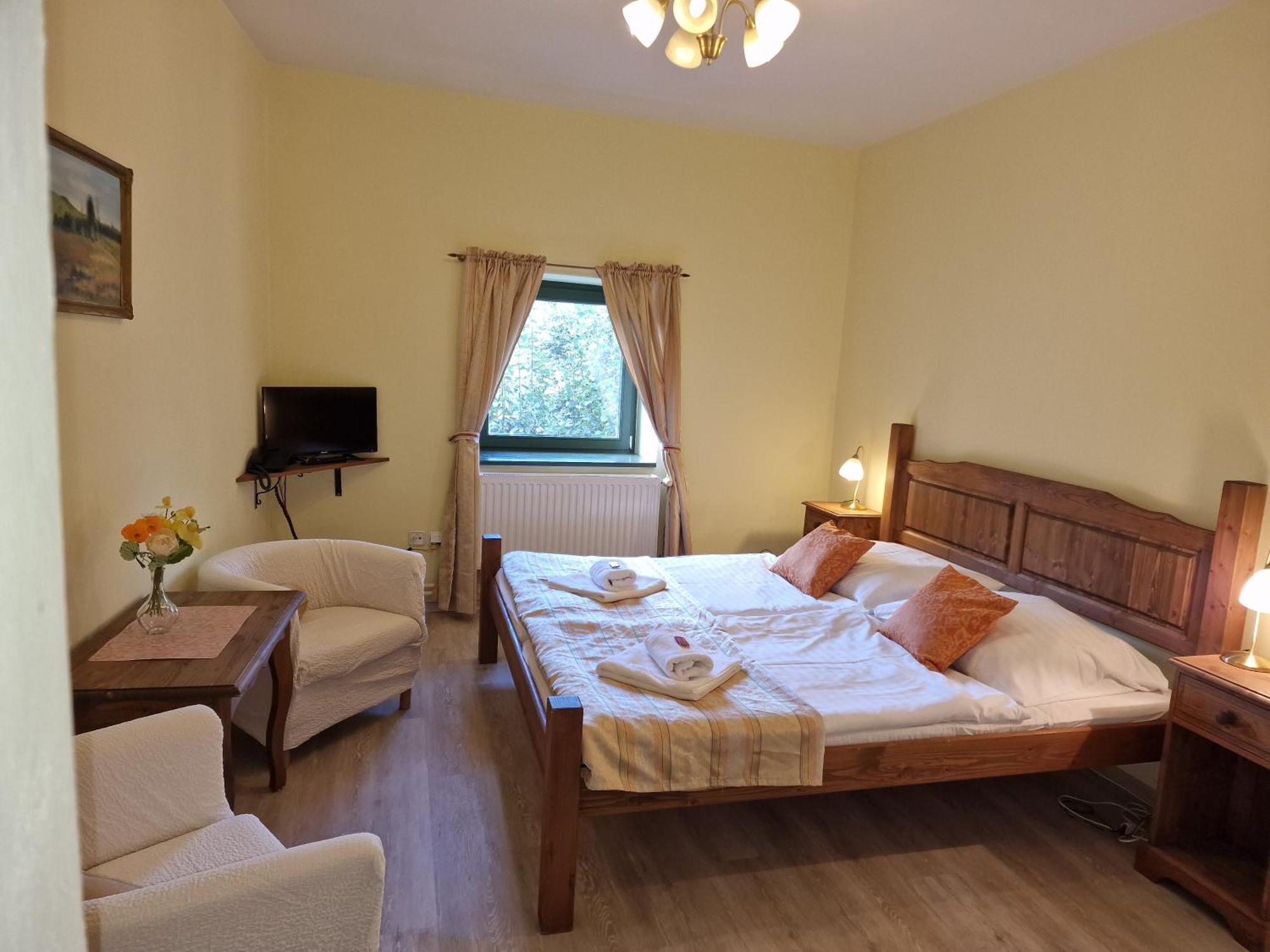 קונטה הורה Hotel Opat מראה חיצוני תמונה