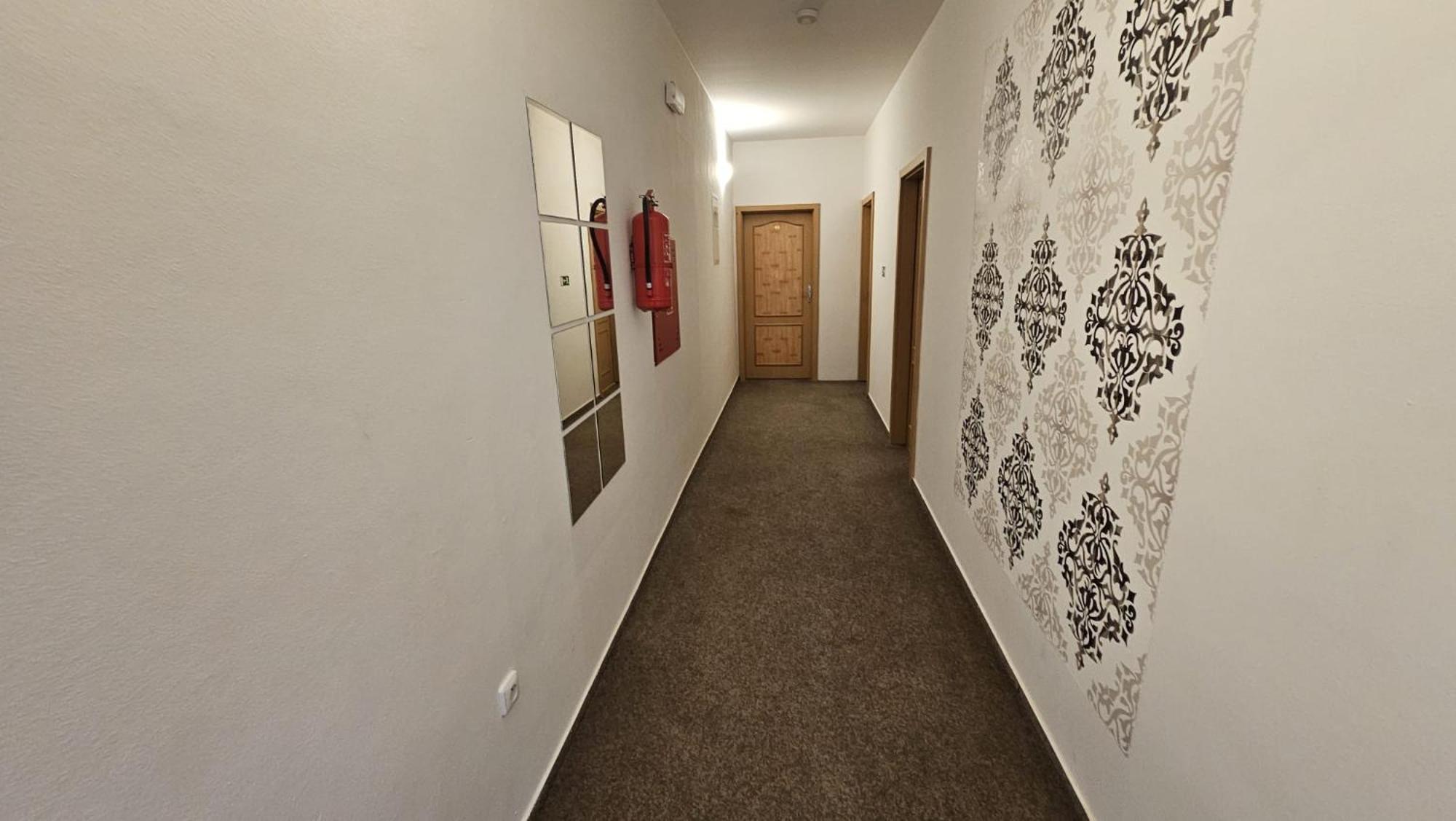 קונטה הורה Hotel Opat מראה חיצוני תמונה